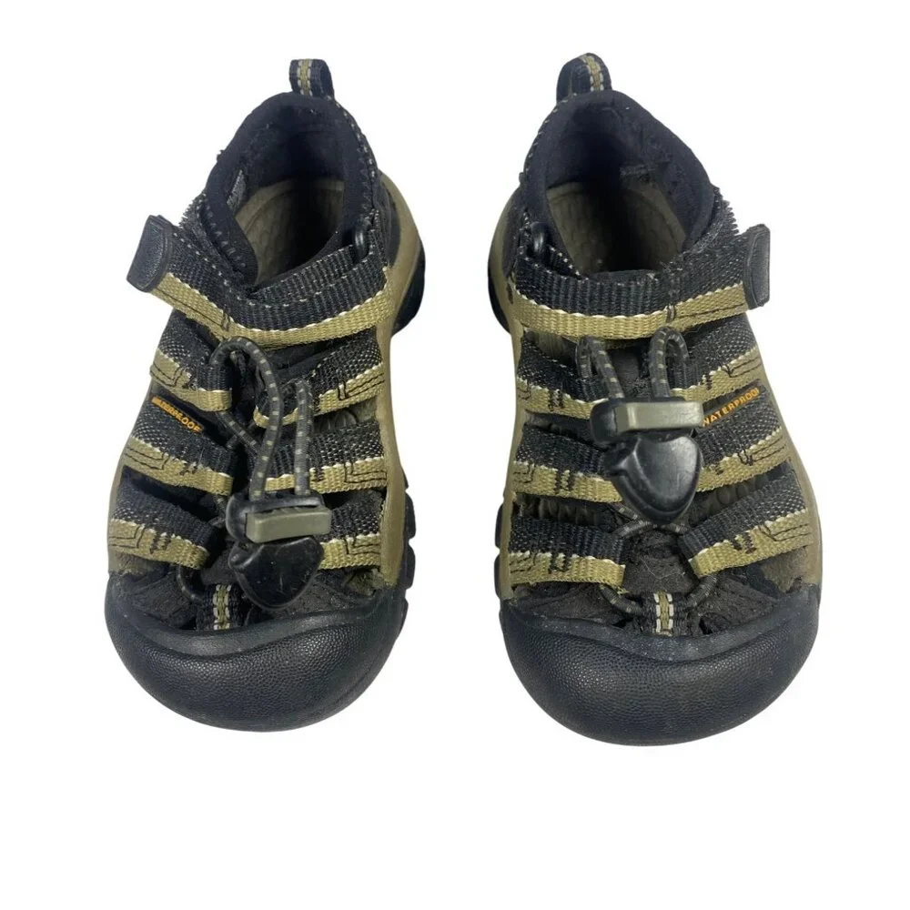 KEEN Kids Newport H2 Sandal Toddler Size 8 EU 25 Green EUC